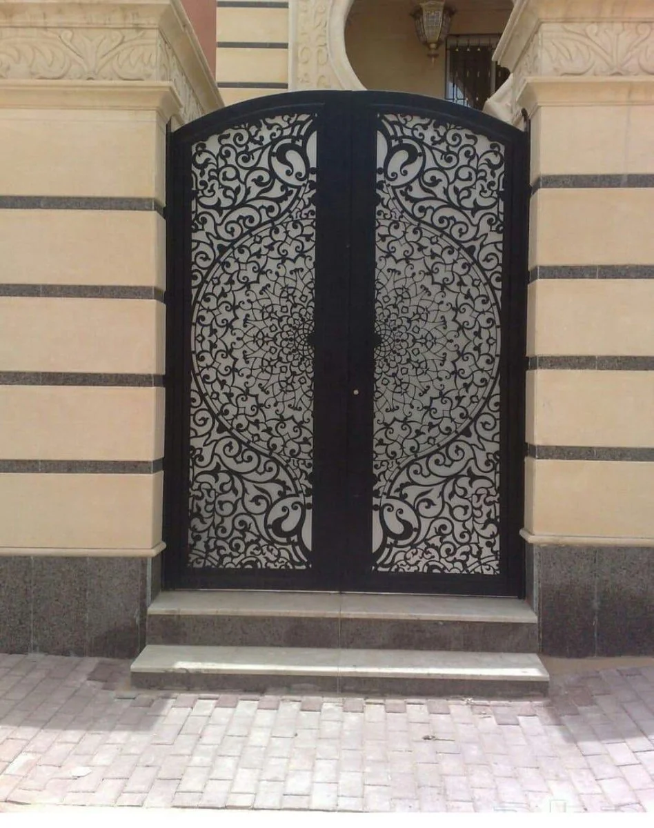 حدادة أبواب وشبابيك